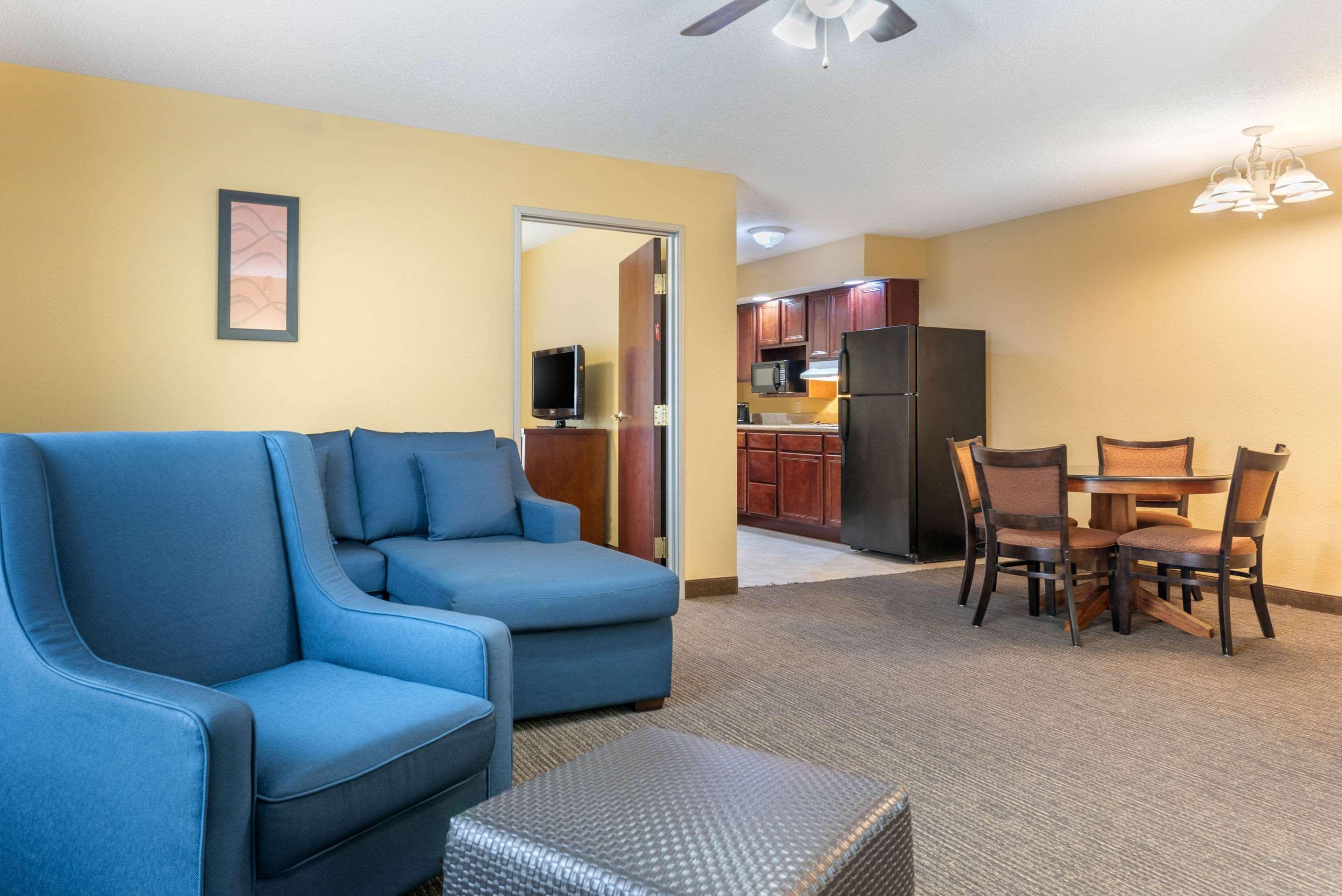 Comfort Suites Findlay Esterno foto
