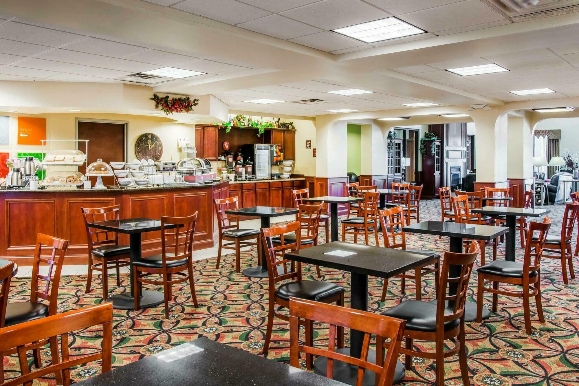 Comfort Suites Findlay Esterno foto