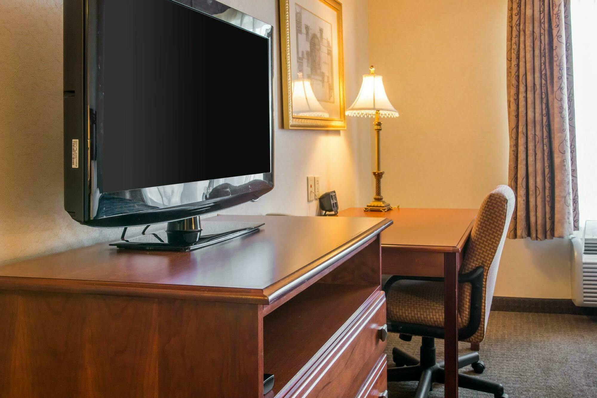 Comfort Suites Findlay Esterno foto
